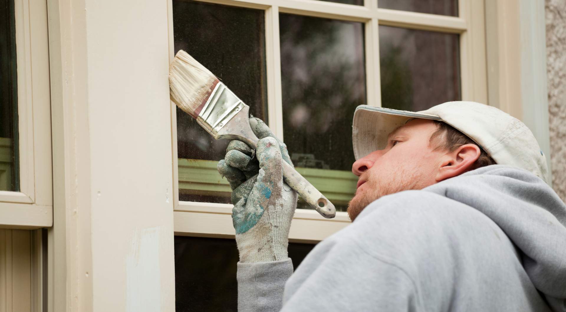how much does it cost to paint a house exterior
