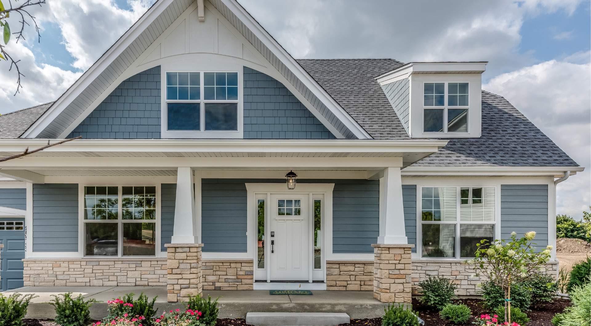 how much does it cost to paint a house exterior