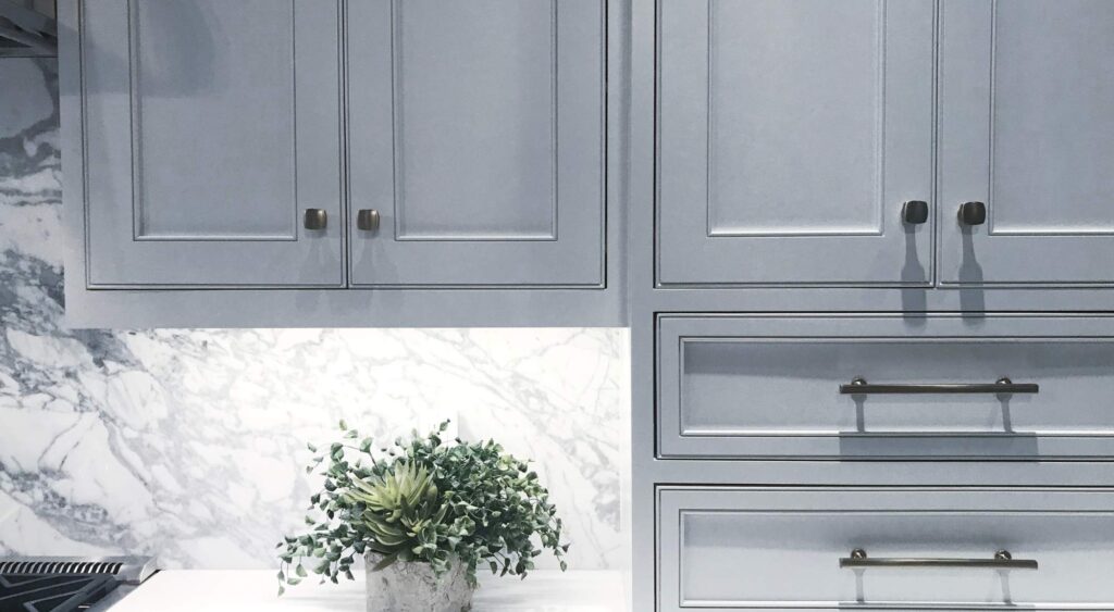what finish for kitchen cabinet paint