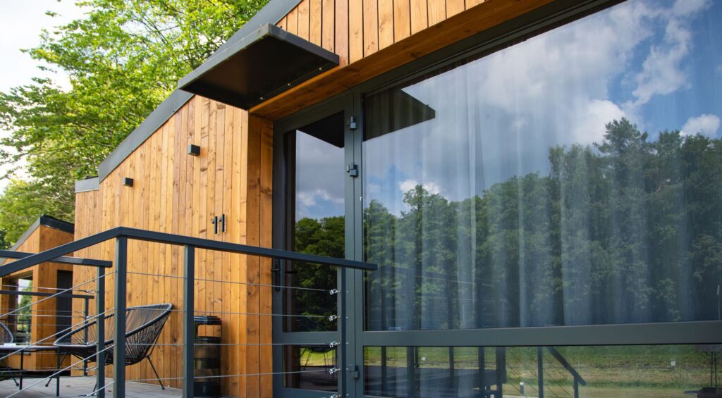 what type of exterior paint finish is best for wood
